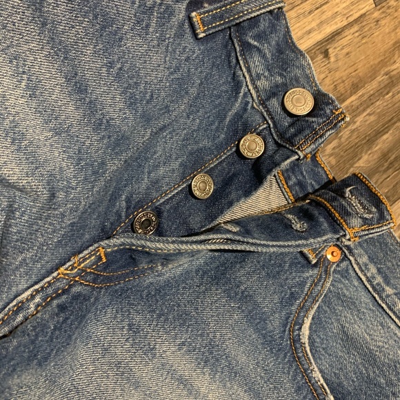 LEVIS 501 Jean Shorts - Picture 3 of 5